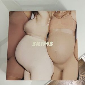 Skims maternity shorts Size XXS/XS